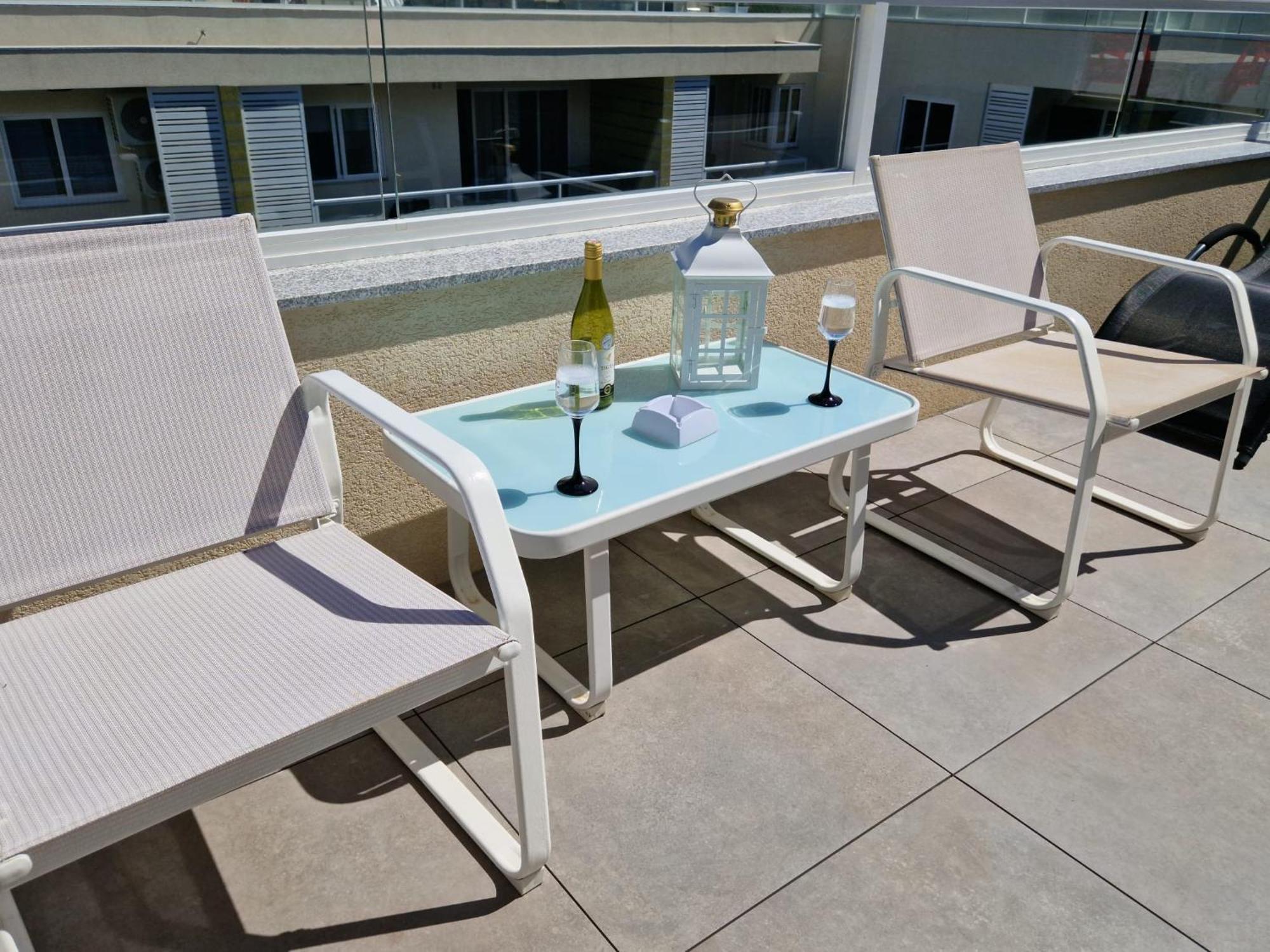 Appartement Sea View New Penthouse Terrace & Garage Parking à San Pawl il-Baħar Extérieur photo