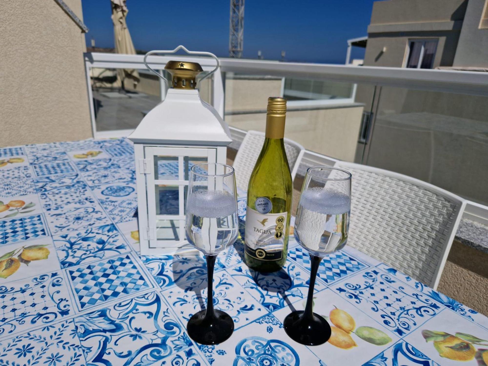 Appartement Sea View New Penthouse Terrace & Garage Parking à San Pawl il-Baħar Extérieur photo