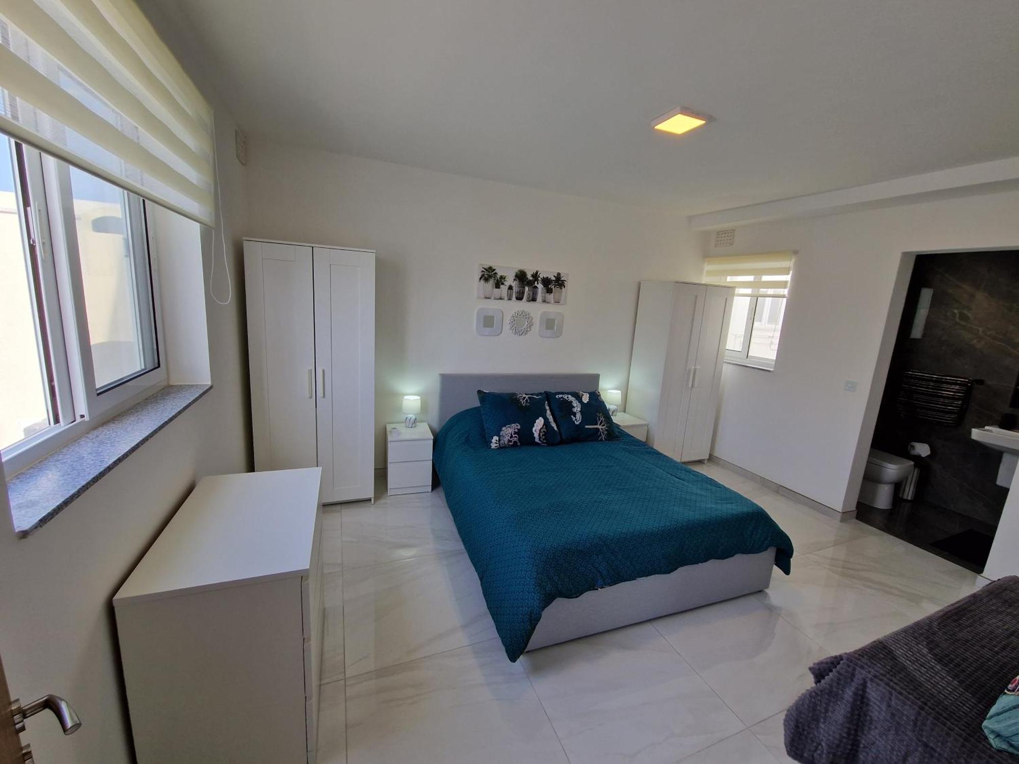 Appartement Sea View New Penthouse Terrace & Garage Parking à San Pawl il-Baħar Extérieur photo